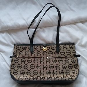 👜MICHAEL Michael Kors Shoulder Bag